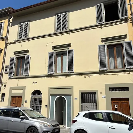 San Frediano Apartament *